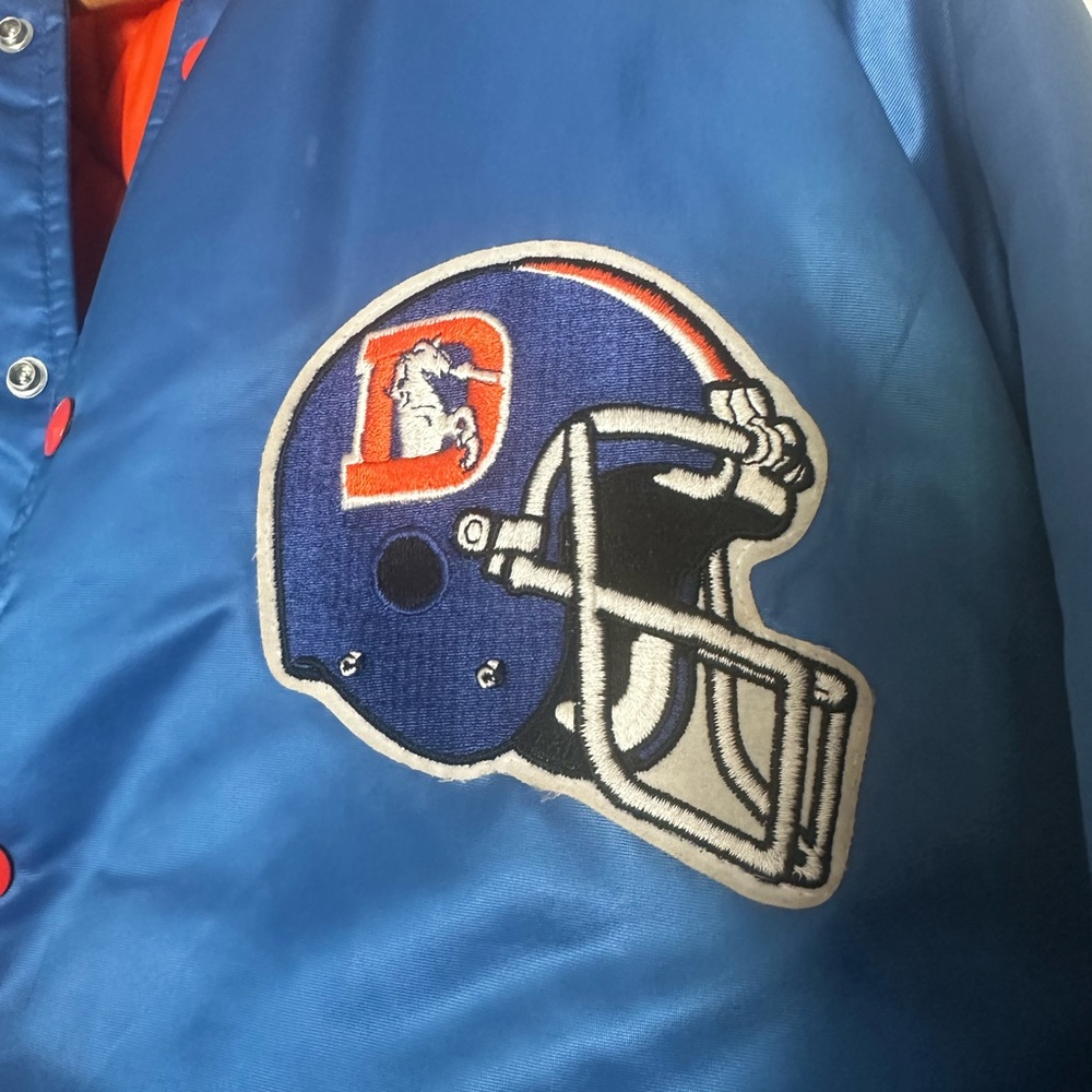 Vintage Denver Broncos bomber jacket - Picture 4 of 9
